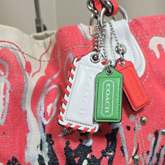 Coach Poppy Placed Flower Bella Tote - Picture 3 of 13